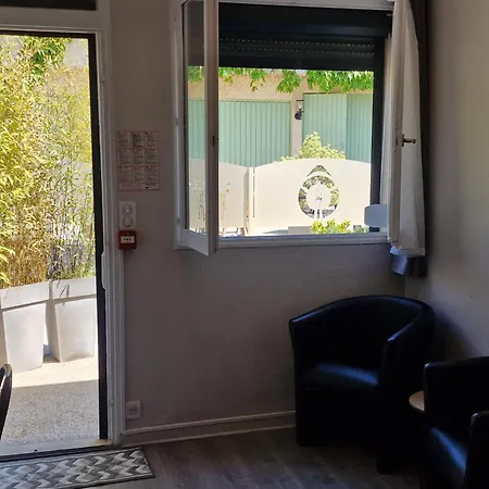 Come Inn Otel Neufchâtel-en-Bray