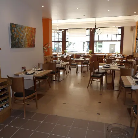 Otel Come Inn Neufchâtel-en-Bray